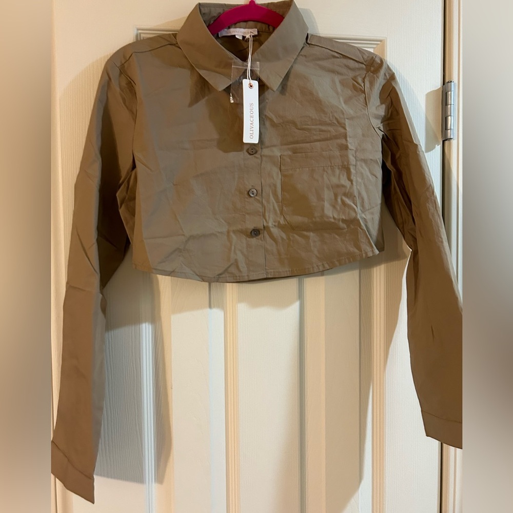 Oliviaceous Small Crop Button Up Collard Shirt NWT Small